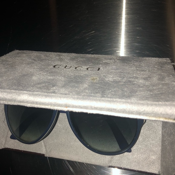 GUCCI men’s blue aviator sunglasses - Picture 3 of 6